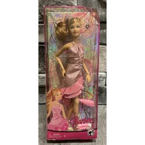 Barbie & Friends ~ Fashion Fever ~ Summer in Metallic Pink (2008) M9324